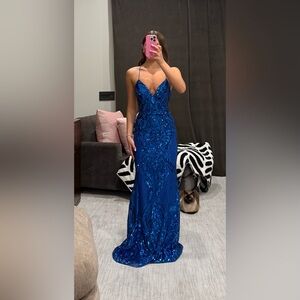 Mori Lee sz 2 Blue mermaid Sequin prom dress